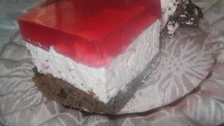 Торт-мусс из красной смородины