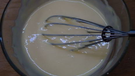 торт-мусс с клюквой и пралине