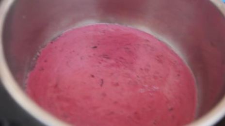 воздушный мусс из черной смородины