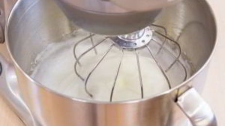 кулич на ряженке