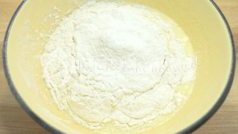 кулич пасхальный маковый