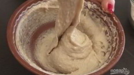 пасхальный кулич с сухофруктами и орехами