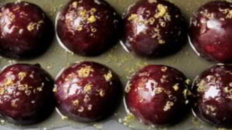 сливы запеченные в духовке с орехами