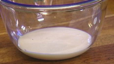 капустное суфле с сыром, орехами и горчицей