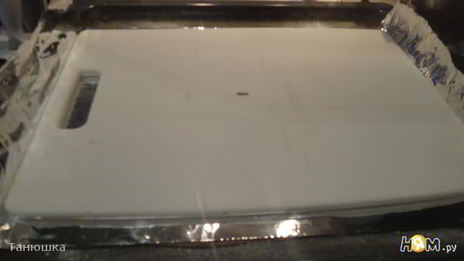 рулет из шоколадного суфле с малиной