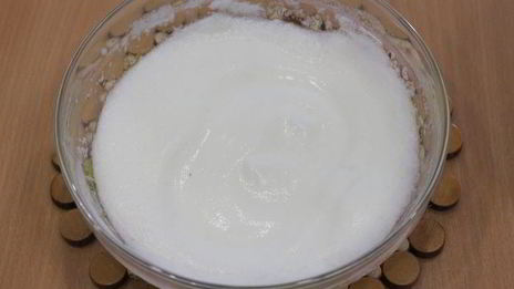 рыбка красная под суфле из сливочного сыра