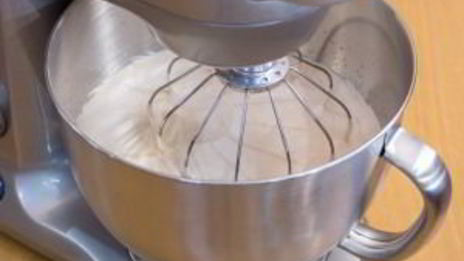 шоколадное суфле с вишневым соусом