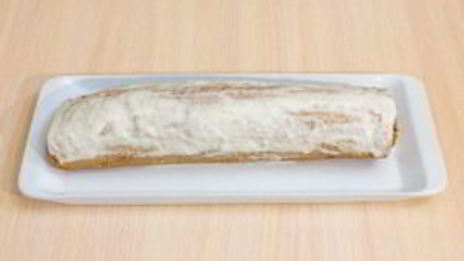 шоколадный рулет с банановым суфле и грецкими орехами