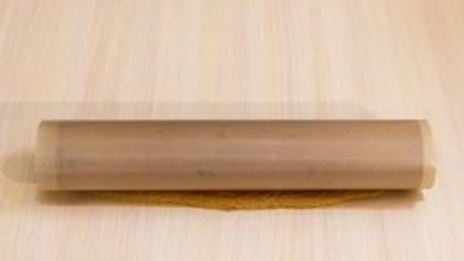 шоколадный рулет с банановым суфле и грецкими орехами