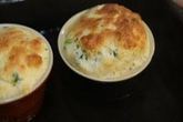 Сливочное суфле с зеленым луком и тимьяном