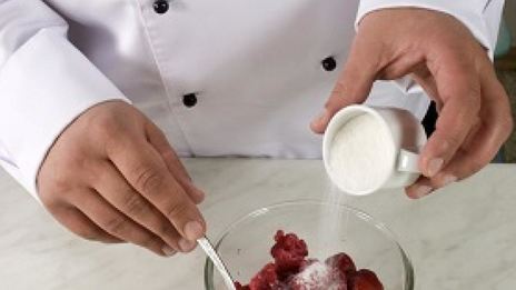 сметанное суфле с ягодами