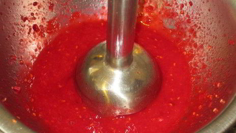 воздушное творожное суфле с малиновым соусом