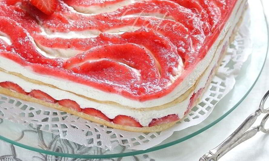 Рецепт торта-тирамису с клубникой и шампанским