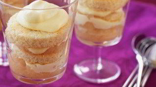 Творожный десерт с ревенем