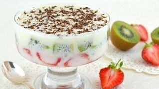 Фрукты в зефирном креме