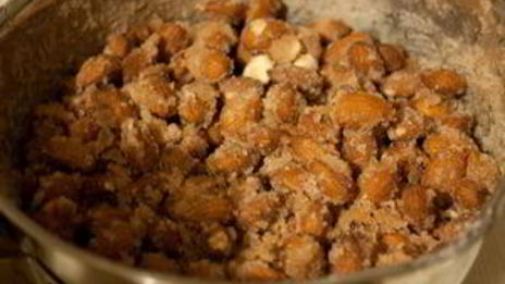 жареный миндаль в сахаре