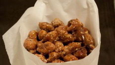 жареный миндаль в сахаре