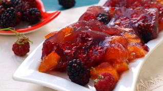 Желе с фруктами ассорти