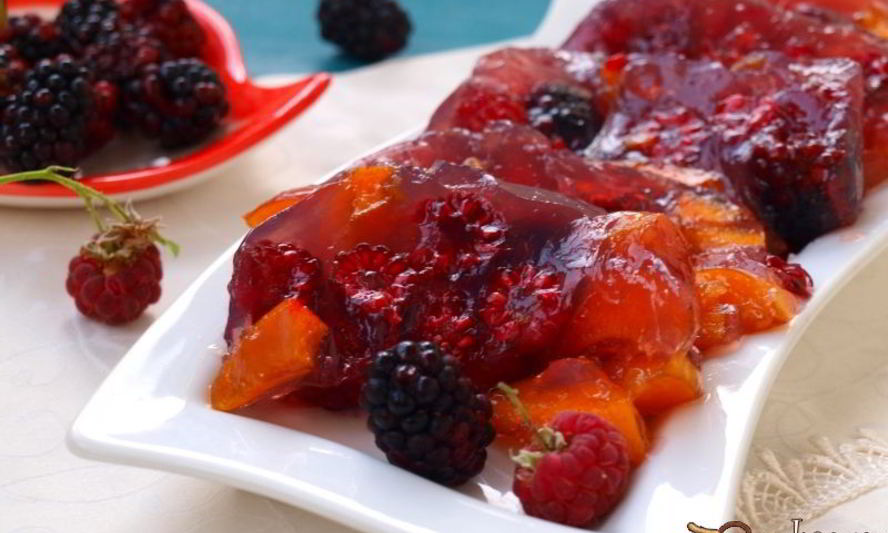 Рецепт желе с фруктами ассорти