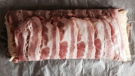 беконно-макаронный рулет