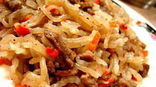 Чапче — крахмальная лапша с овощами и говядиной