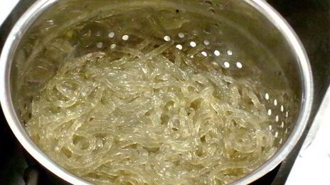 чапче — крахмальная лапша с овощами и говядиной