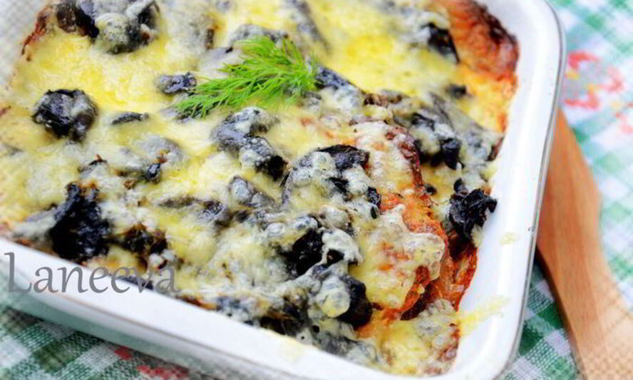 Рецепт ароматных картофельно-кабачковые драники, запеченные с подберезовиками