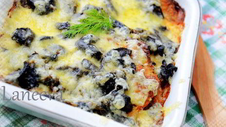 ароматные картофельно-кабачковые драники, запеченные с подберезовиками