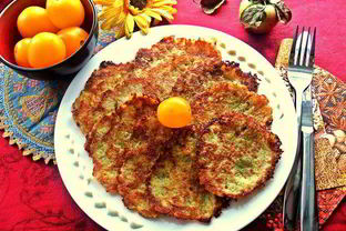 Драники из картофеля, кабачка и яблока