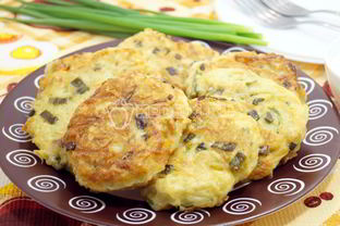Драники картофельные с зеленым луком