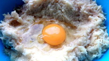 драники с мясной начинкой