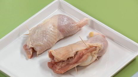 фаршированный окорок и драники