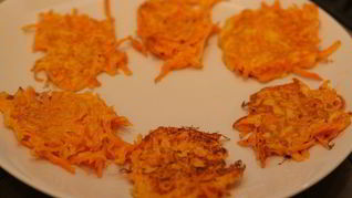 Морковные драники