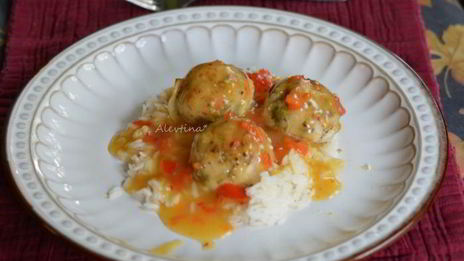 фрикадельки с фисташками из индюшатины под апельсиновым соусом