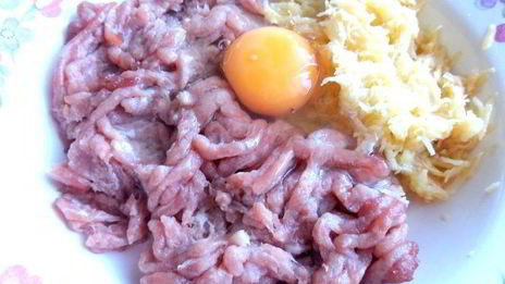 фрикадельки с гречкой