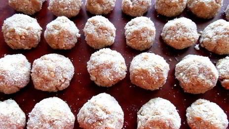 фрикадельки с гречкой