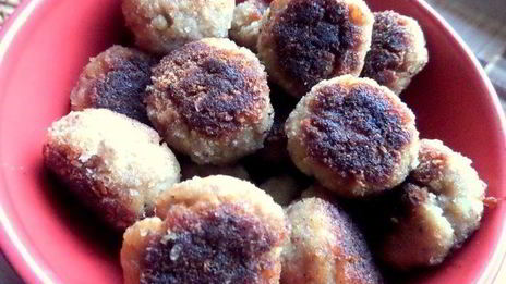 фрикадельки с гречкой