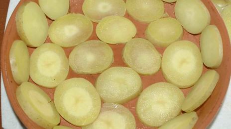 фрикадельки в картофельных сотах