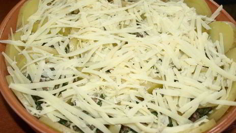 фрикадельки в картофельных сотах