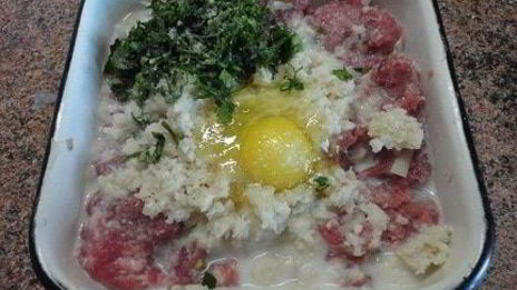 фрикадельки в луково-морковном соусе по-мадридски