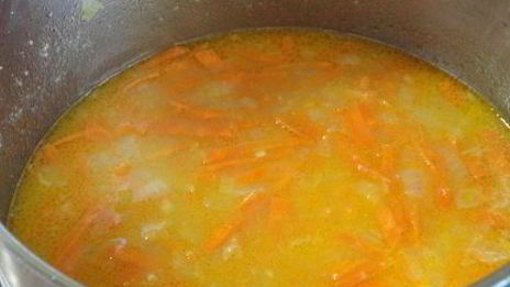 фрикадельки в луково-морковном соусе по-мадридски