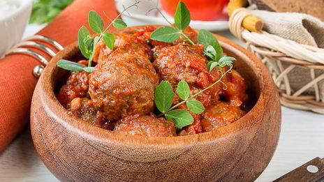 фрикадельки в марокканском стиле в томатном соусе