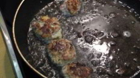 фрикадельки в сливочном соусе