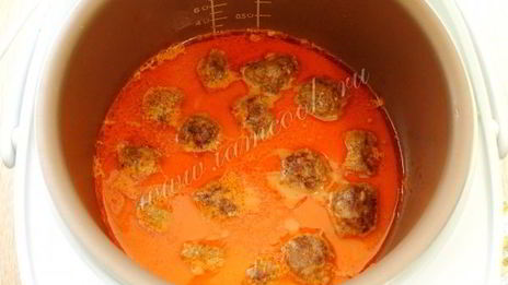 фрикадельки в томатно-сметанном соусе