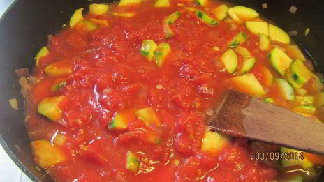 фрикадельки, запеченные с овощами