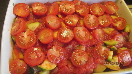 фрикадельки, запеченные с овощами