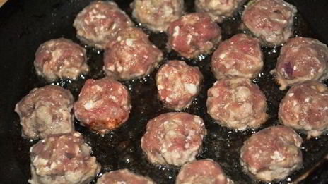 котлетки-фрикадельки с рисом и овощами