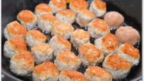 куриные фрикадельки в томатном соусе