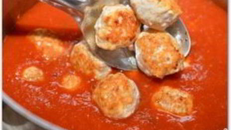 куриные фрикадельки в томатном соусе
