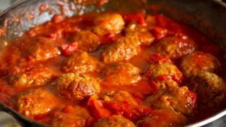 розмариновые фрикадельки в томатном соусе